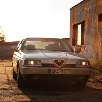 Autíčkář za volantem: Peugeot 605 vs. Alfa Romeo 164