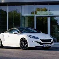 Peugeot RCZ-R: Postmoderní chuligán