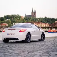 Peugeot RCZ-R: Postmoderní chuligán