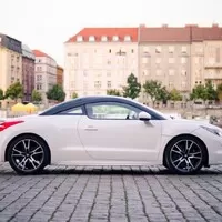 Peugeot RCZ-R: Postmoderní chuligán