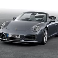 Porsche rozdává turba bez příplatku a koně navíc. Petrolheadi nejsou spokojení.