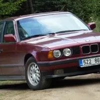 BMW E34: Nesportovní BMW?