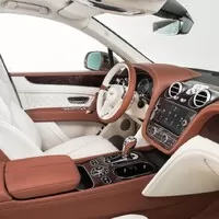 O (ne)smysluplnosti Bentley Bentayga a trendu luxusních SUV