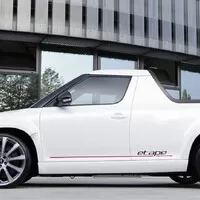 Autíčkářův týden: Tesla lže a Bugatti Veyron je pomalý žabař