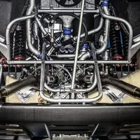 Autíčkářův týden: Tesla lže a Bugatti Veyron je pomalý žabař