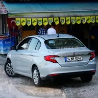 Fiat Aegea se nedobrovolně předvádí