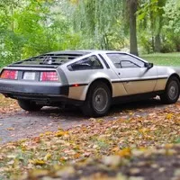 DeLorean DMC-12: Návrat do budoucnosti. Tedy vlastně do současnosti.