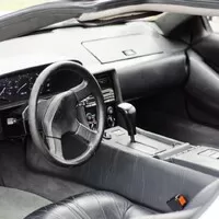DeLorean DMC-12: Návrat do budoucnosti. Tedy vlastně do současnosti.