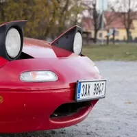 Koupil jsem si roadster. Vy víte který.