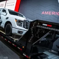 10 šílených i úžasných strojů ze svátku tuningu v Las Vegas