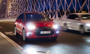 Recenze & testy: Citroën DS4 2.0 HDI: Kříženec, který požírá kupé?