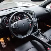 Citroën DS4 2.0 HDI: Kříženec, který požírá kupé?