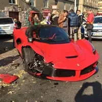 Autíčkářův týden: Volvo vyzývá na souboj klokany a LaFerrari oťukává Budapešť 