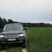 Range Rover Hybrid: Tohle auto prostě chcete