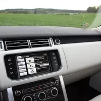 Range Rover Hybrid: Tohle auto prostě chcete