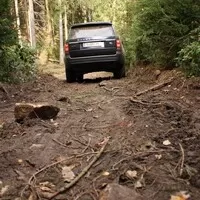 Range Rover Hybrid: Tohle auto prostě chcete