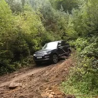 Range Rover Hybrid: Tohle auto prostě chcete