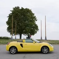 Toyota MR2 W30: S rykem motoru v zádech