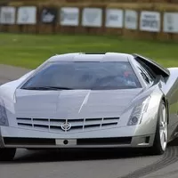 Autíčkářův týden: Corvette od Cadillacu a ohyzdné Ferrari