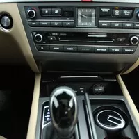Hyundai Genesis 3.8 – Jednou nohou v luxusu