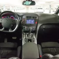 Citroën DS5: Mechanická opera