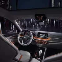 Autíčkářův týden: Konec zadohnaného BMW a Range Rover pod stanem