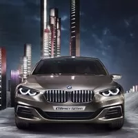 Autíčkářův týden: Konec zadohnaného BMW a Range Rover pod stanem
