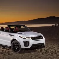 Autíčkářův týden: Konec zadohnaného BMW a Range Rover pod stanem