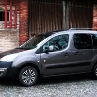 Peugeot Partner Tepee Outdoor: Praktický frikulín