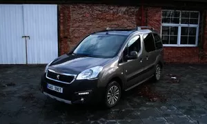 Peugeot Partner Tepee Outdoor: Praktický frikulín