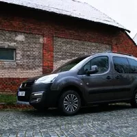 Peugeot Partner Tepee Outdoor: Praktický frikulín