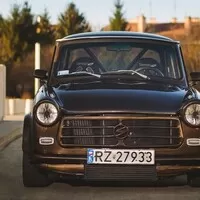 Autíčkářův týden: Oturbený trabant a adventní drift v Nissanu