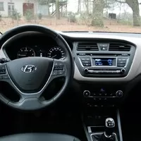 Hyundai i20: Dospělý trpaslík