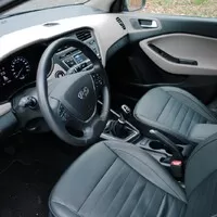 Hyundai i20: Dospělý trpaslík
