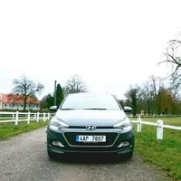 Hyundai i20: Dospělý trpaslík