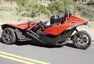 Polaris Slingshot – Zezadu moto, zepředu kára