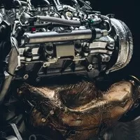 Peugeot vyjíždí na Dakar se širším a nižším speciálem