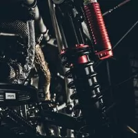 Peugeot vyjíždí na Dakar se širším a nižším speciálem