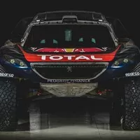 Peugeot vyjíždí na Dakar se širším a nižším speciálem
