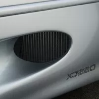 Na prodej je Jaguar XJ220 zn. sotva jetý