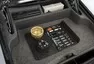 Na prodej je Jaguar XJ220 zn. sotva jetý