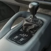 Na prodej je Jaguar XJ220 zn. sotva jetý