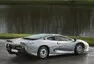 Na prodej je Jaguar XJ220 zn. sotva jetý