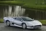 Na prodej je Jaguar XJ220 zn. sotva jetý