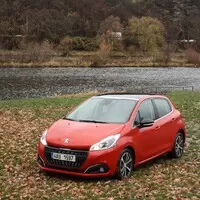 Peugeot 208 1.2 PureTech: I dopravní špičku můžete milovat