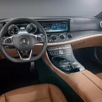 Interiér Mercedesu třídy E aneb poznej Éčko od Eska