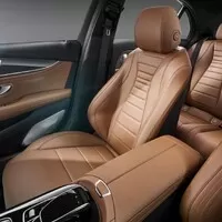 Interiér Mercedesu třídy E aneb poznej Éčko od Eska