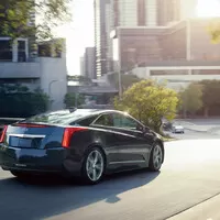 Autíčkářův týden: Requiem za elektrický Cadillac a desetiválcové libreto v podání Lamborghini