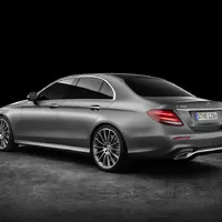 Nový Mercedes třídy E je definitivně venku