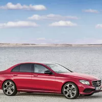 Nový Mercedes třídy E je definitivně venku
